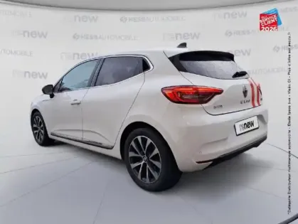 Photo 7 Renault Clio  1.6 E-Tech hybride 145ch Techno