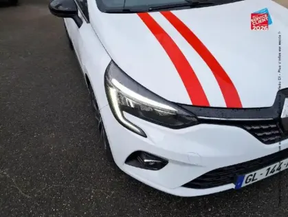 Photo 12 Renault Clio  1.6 E-Tech hybride 145ch Techno