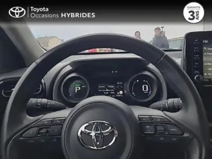 Photo 12 Toyota Yaris  Cross 116h Dynamic Business + Programme Beyond Zero Academy MY22