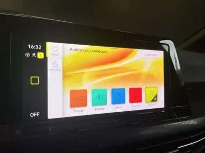 Photo 12 Volkswagen Golf  2.0 TDI SCR 200ch GTD DSG7