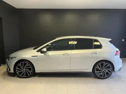 Photo 8 Volkswagen Golf  2.0 TDI SCR 200ch GTD DSG7