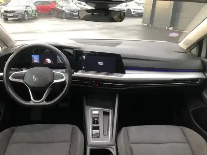 Photo 13 Volkswagen Golf  1.0 eTSI OPF 110ch Life Plus DSG7