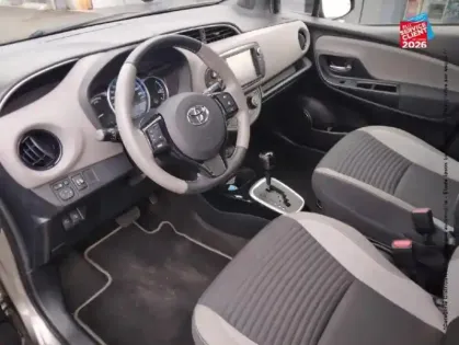 Photo 29 Toyota Yaris  HSD 100h Collection 5p