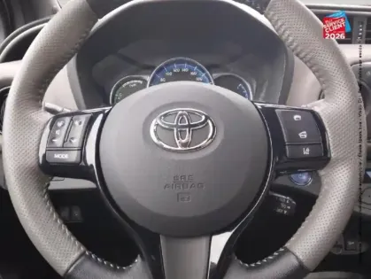 Photo 11 Toyota Yaris  HSD 100h Collection 5p