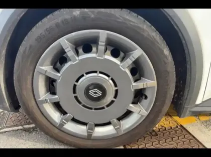 Photo 12 Renault 5  E-Tech Electrique 120ch Evolution autonomie urbaine