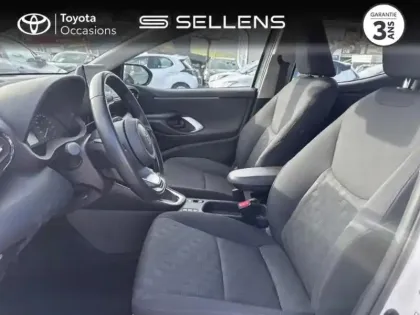 Photo 10 Toyota Yaris  116h Dynamic 5p MY22