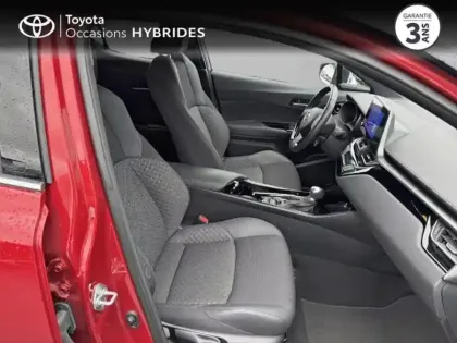 Photo 14 Toyota C-HR  1.8 Hybride 122ch Design Ultimate E-CVT