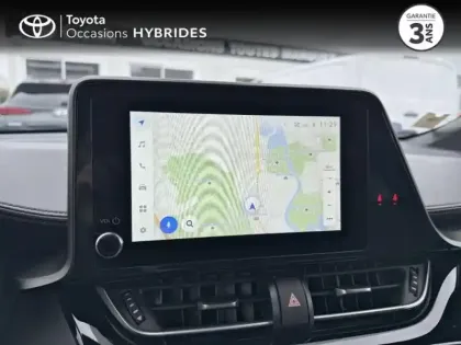 Photo 8 Toyota C-HR  1.8 Hybride 122ch Design Ultimate E-CVT