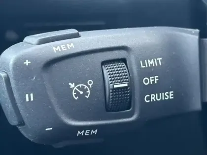 Photo 12 DS DS 3  Crossback PureTech 130ch Performance Line + Automatique 109g