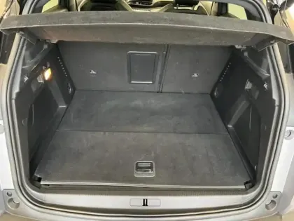 Photo 7 Peugeot 3008  Plug-in Hybrid 225ch GT e-EAT8