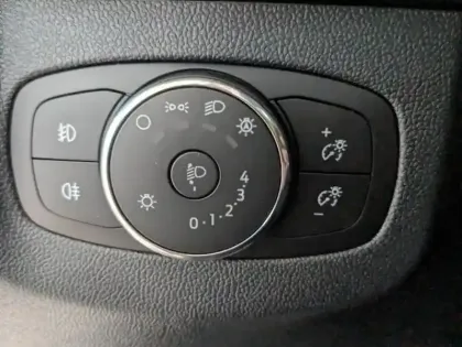 Photo 13 Ford Transit Courier Gén. II Ph1 Trend 2