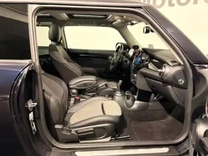 Photo 8 Mini Mini  Cooper 136ch Edition Premium Plus BVA7