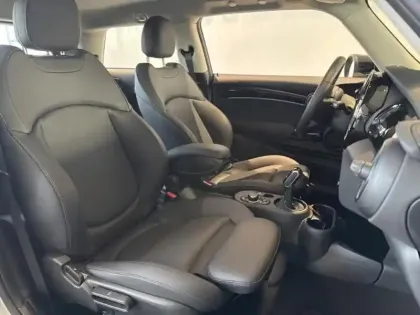 Photo 8 Mini Mini  Cooper SE 184ch Edition Premium BVA 5CV