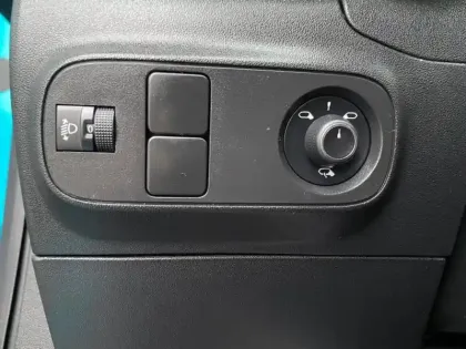 Photo 11 Citroën C3  1.5 BlueHDi 100ch S&S Feel E6.d