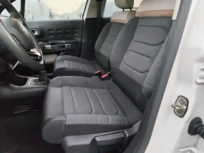 Photo 12 Citroën C3  1.2 PureTech 110ch S&S Shine 120-123g