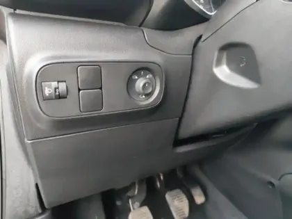 Photo 13 Citroën C3  1.2 PureTech 110ch S&S Shine 120-123g