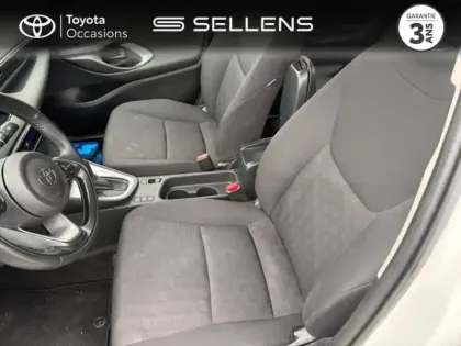 Photo 10 Toyota Yaris  116h Dynamic 5p MY22