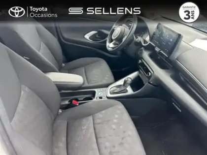 Photo 5 Toyota Yaris  116h Dynamic 5p MY22