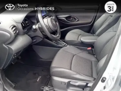 Photo 10 Toyota Yaris  116h Collection 5p MC24