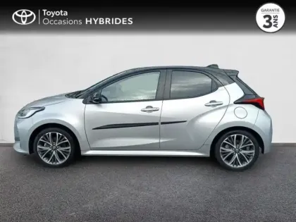 Photo 17 Toyota Yaris  116h Collection 5p MC24
