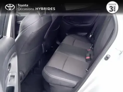 Photo 26 Toyota Yaris  116h Collection 5p MC24