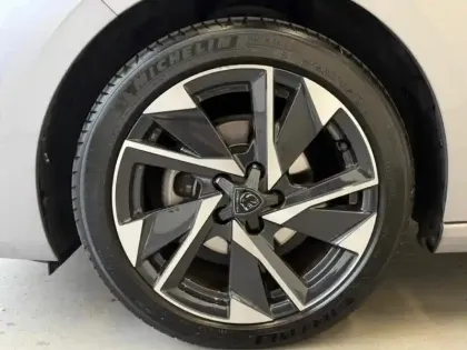 Photo 5 Peugeot 308  1.2 PureTech 130ch S&S Allure Pack EAT8