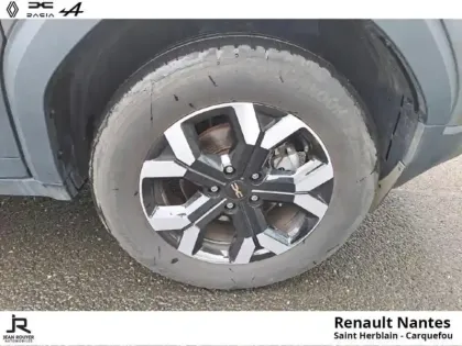 Photo 8 Dacia Duster  1.6 hybrid 140ch Extreme