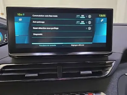 Photo 56 Peugeot 3008  Hybrid 225 e-EAT8