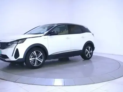 Photo 36 Peugeot 3008  Hybrid 225 e-EAT8
