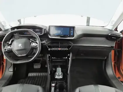 Photo 7 Peugeot 2008  PureTech 130 S&S EAT8