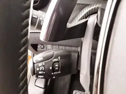 Photo 20 Peugeot 2008  PureTech 130 S&S EAT8