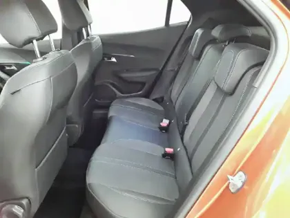 Photo 11 Peugeot 2008  PureTech 130 S&S EAT8