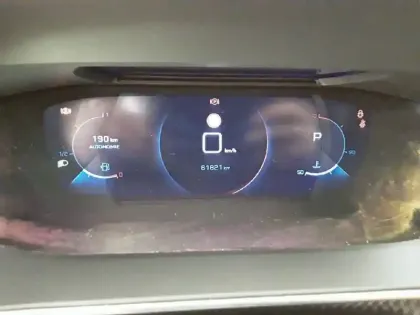 Photo 9 Peugeot 2008  PureTech 130 S&S EAT8