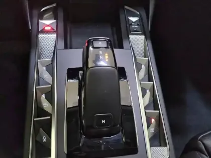 Photo 14 DS DS 3 DS3 Crossback PureTech 130 EAT8