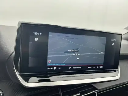 Photo 46 Peugeot 2008  PureTech 130 S&S EAT8