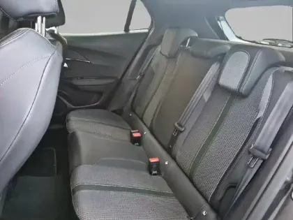 Photo 11 Peugeot 2008  PureTech 130 S&S EAT8