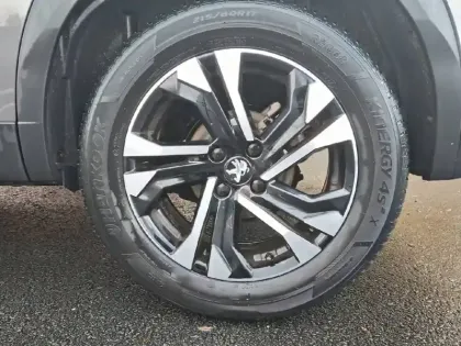 Photo 12 Peugeot 2008  PureTech 130 S&S EAT8