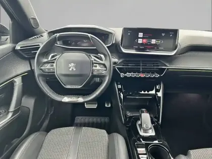 Photo 27 Peugeot 2008  PureTech 130 S&S EAT8