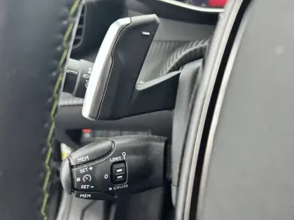 Photo 43 Peugeot 2008  PureTech 130 S&S EAT8