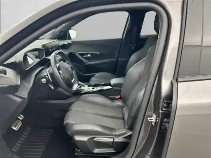 Photo 30 Peugeot 2008  PureTech 130 S&S EAT8