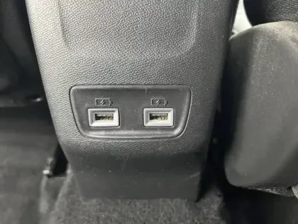 Photo 39 Peugeot 2008  PureTech 130 S&S EAT8