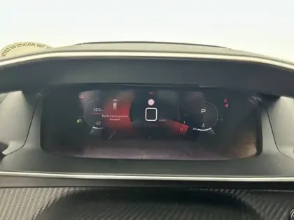 Photo 29 Peugeot 2008  PureTech 130 S&S EAT8