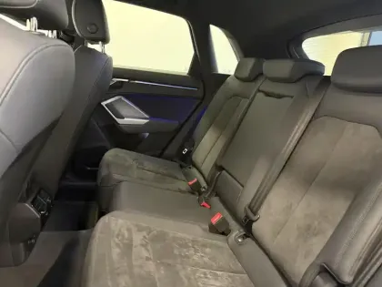 Photo 19 Audi Q3  35 TFSI 150 ch S tronic 7