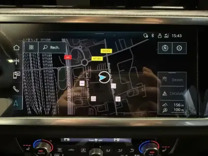 Photo 10 Audi Q3  35 TFSI 150 ch S tronic 7