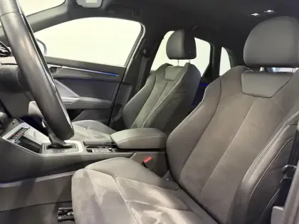 Photo 21 Audi Q3  35 TFSI 150 ch S tronic 7