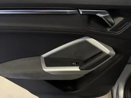 Photo 27 Audi Q3  35 TFSI 150 ch S tronic 7