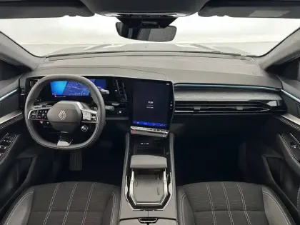 Photo 49 Renault Austral  E-Tech full hybrid 200 GSR2