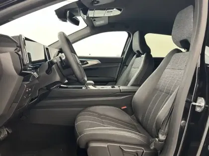 Photo 8 Renault Austral  E-Tech full hybrid 200 GSR2