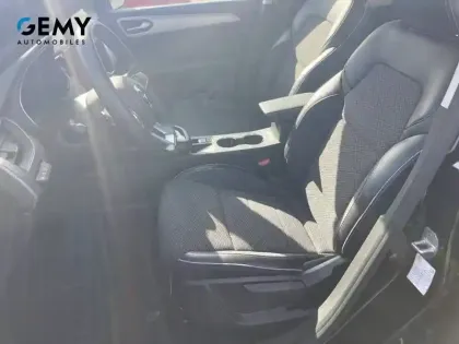 Photo 27 Renault Arkana  mild hybrid 140 EDC FAP - 22