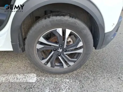 Photo 10 Peugeot 2008  PureTech 130 S&S EAT8